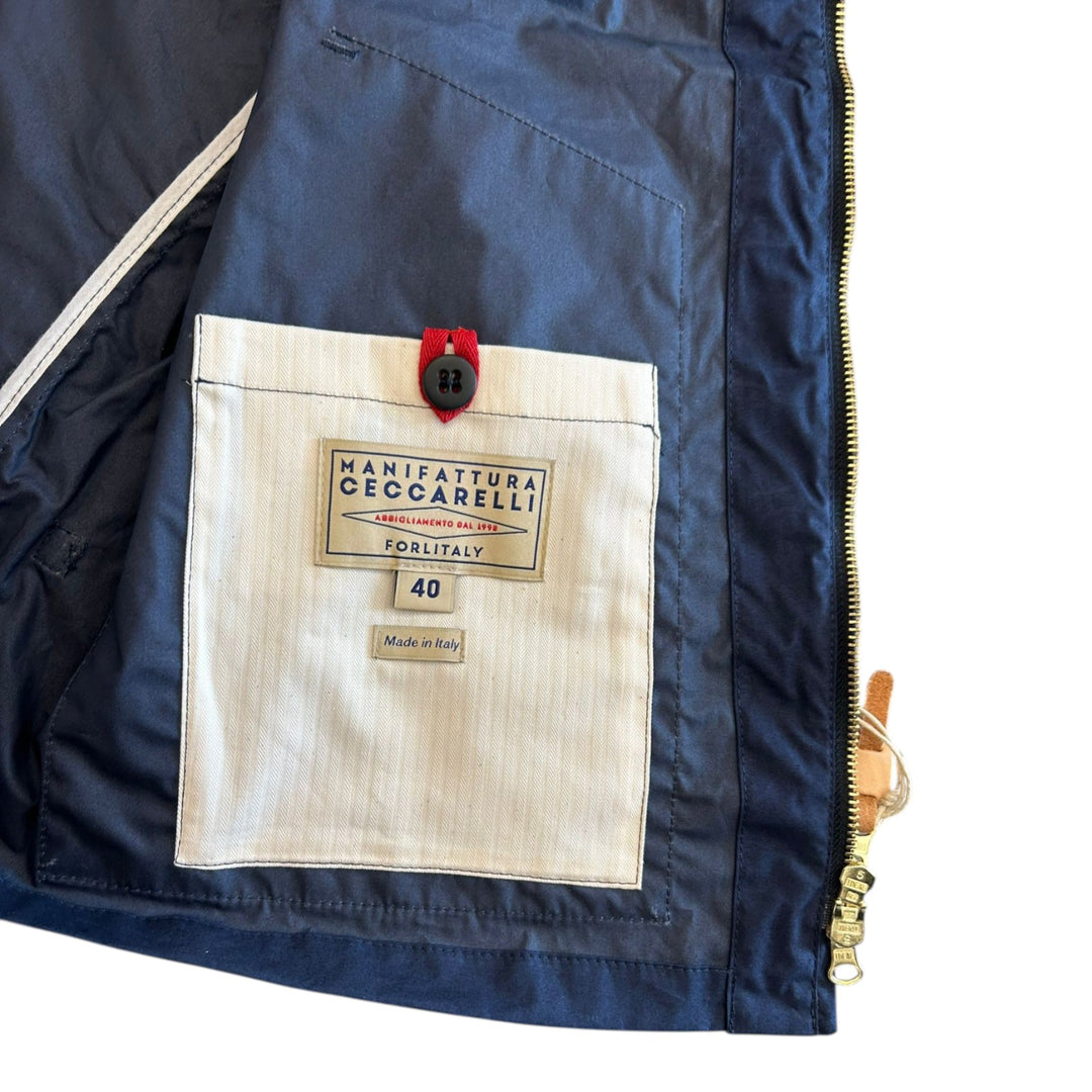 Nuevo chaleco de viaje azul marino