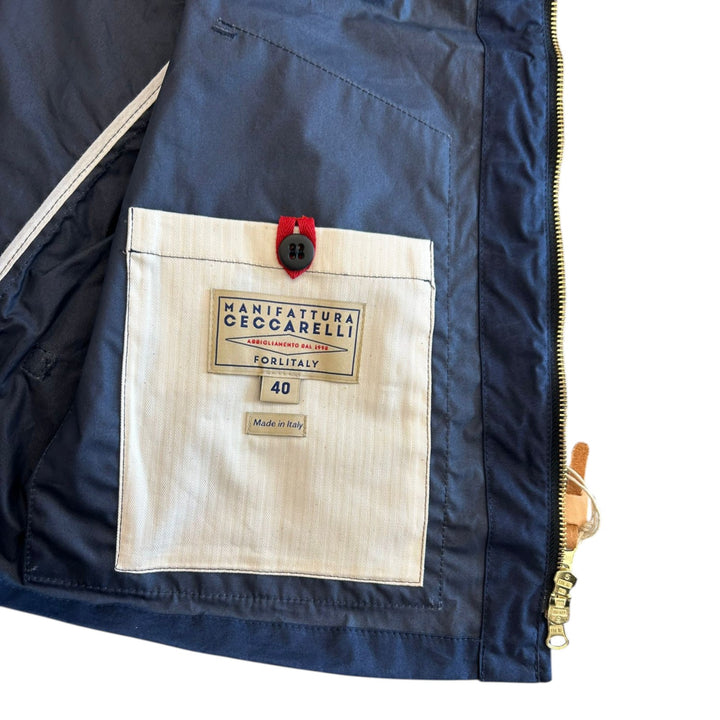 Nuevo chaleco de viaje azul marino